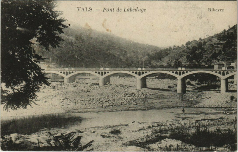 Carte postale ancienne Vals - Pont de Labeduge