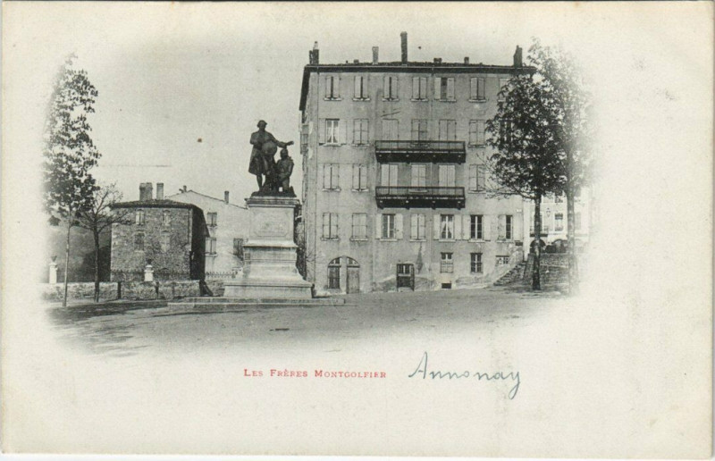 Carte postale ancienne Les Freres Montgolfier
