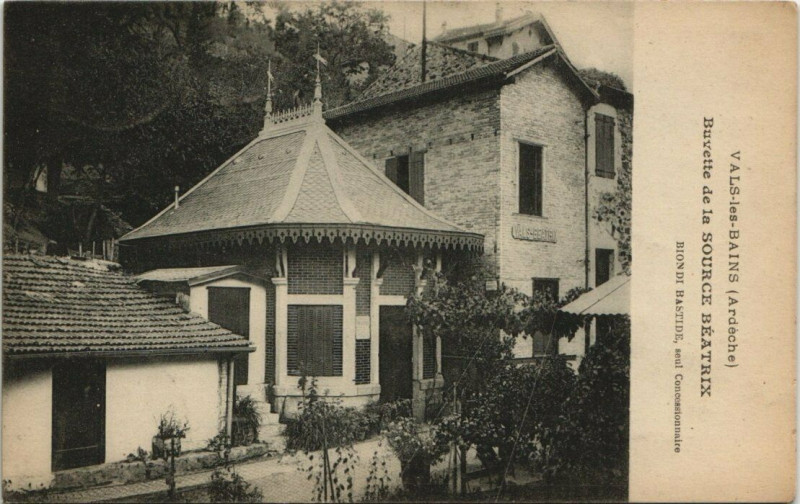 Carte postale ancienne Vals-les-Bains - Buvette de la Source Béatrix à Vals-les-Bains
