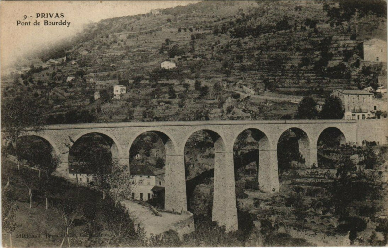 Carte postale ancienne Privas - Pontde Bourdely à Privas