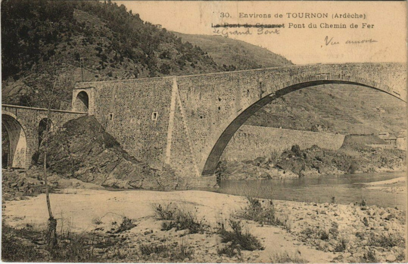 Carte postale ancienne Environs de Tournon