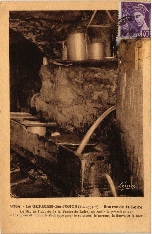 Carte postale ancienne Le Gerbier-des-Joncs Source de la Loire Le Bac de l'Ecurie de la