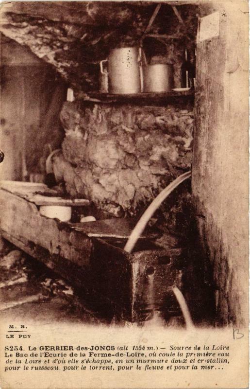 Carte postale ancienne Le Gerbier-des-Joncs Source de la Loire Le Bac de l'Ecurie de la