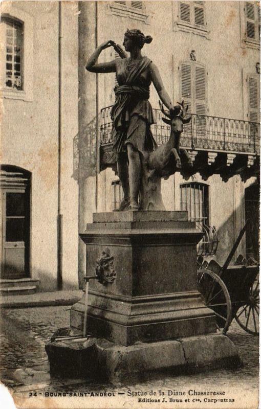 Carte postale ancienne Bourg-Saint-Andeol Statue de la Diane Chasseresse
