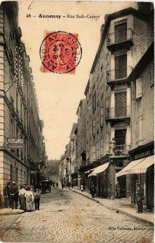 Carte postale ancienne Annonay Rue Sadi-Carnot à Annonay