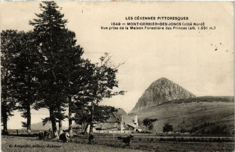 Carte postale ancienne Mont Gerbier-des-Joncs Vue prise de la Maison Forestiere