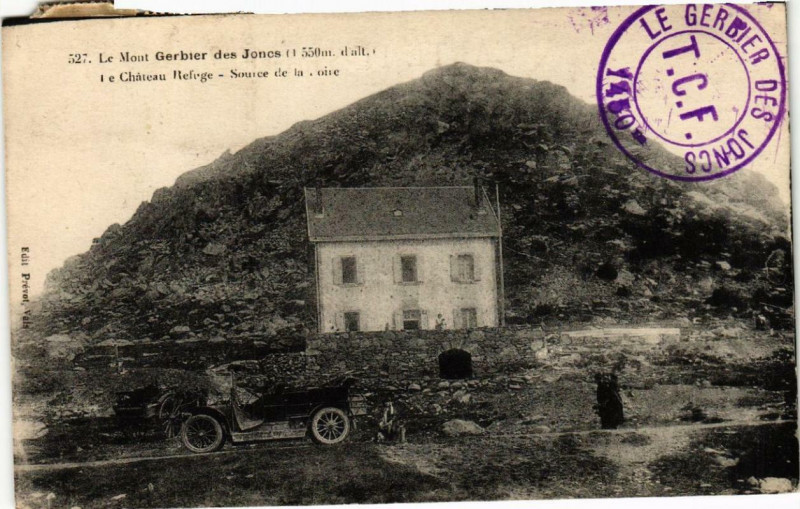 Carte postale ancienne Le Mont Gerbier-des-Joncs Le Chateau Refuge