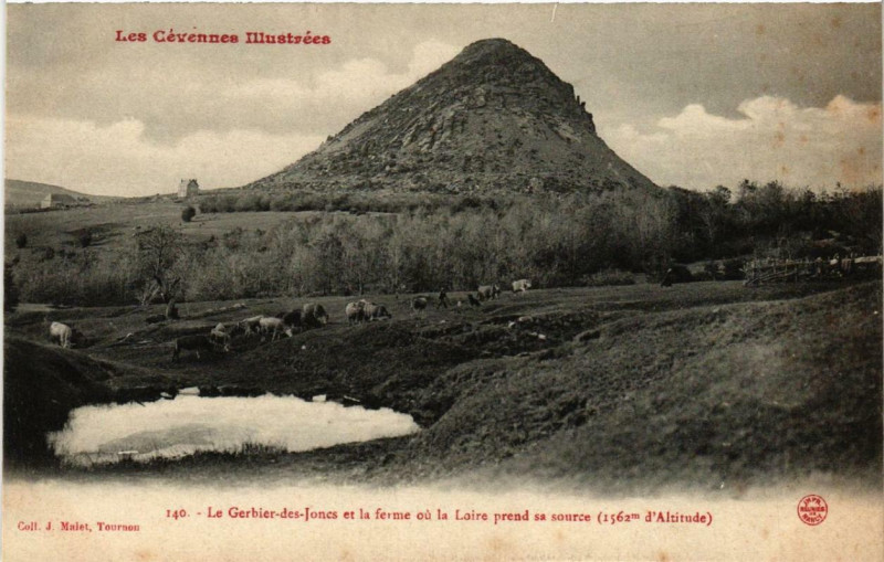 Carte postale ancienne Le Gerbier-des-Joncs et la ferme ou la Loire prend sa source