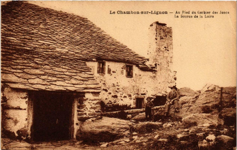 Carte postale ancienne Le Chambon-sur-Lignon Au du Gerbier-des-Joncs La Source de la Loir au Chambon