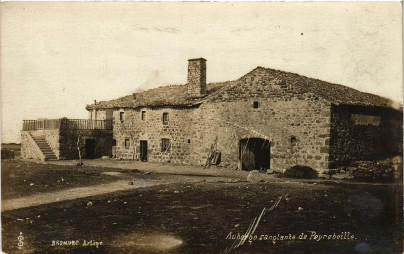 Carte postale ancienne Auberge sanglante de Peyrebeille