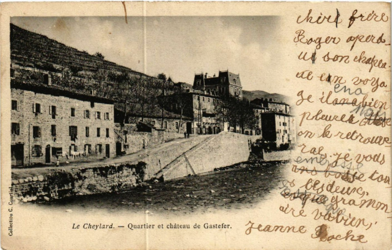 Carte postale ancienne Le Cheylard - Quartier et Chateau de Gastefer au Cheylard