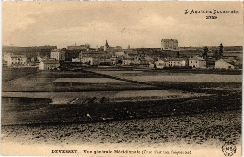Carte postale ancienne Devesset - Vue générale Meridionale à Devesset