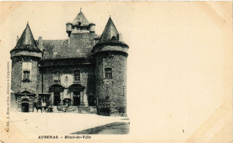 Carte postale ancienne Aubenas - Hotel-de-Ville à Aubenas