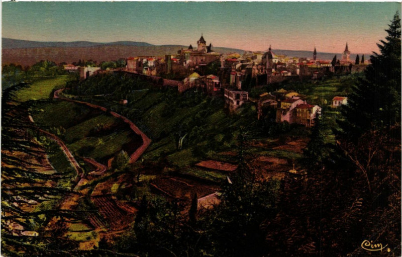 Carte postale ancienne Aubenas - De la route d'Ucel à Aubenas