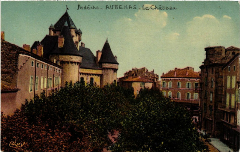 Carte postale ancienne Aubenas - Chateau - Hotel de Ville à Aubenas