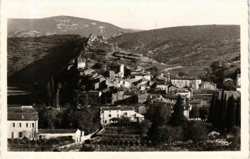 Carte postale ancienne Salavas - Vue générale Ouest à Salavas