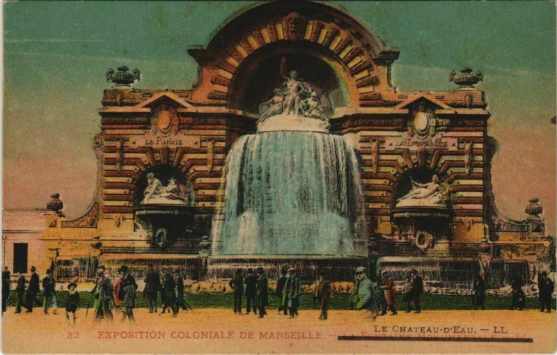 Carte postale ancienne Marseille Expo 32 Le Chateau d'Eau à Marseille