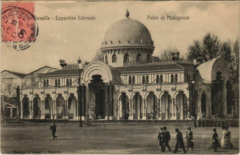 Carte postale ancienne Marseille Expo Palais de Madagascar à Marseille