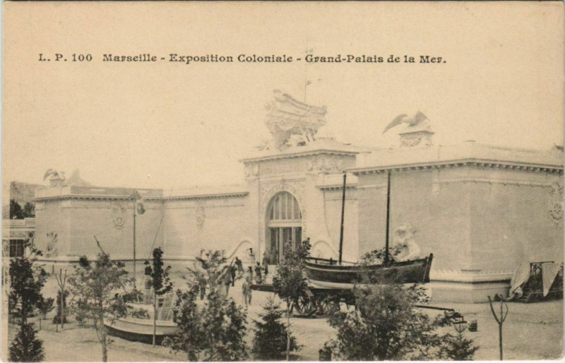 Carte postale ancienne Marseille Expo 100 Palais de la Mer à Marseille