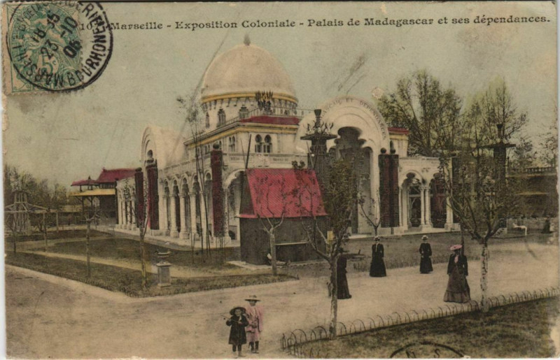 Carte postale ancienne Marseille Expo 107 Palais de Madagascar et ses dependances à Marseille