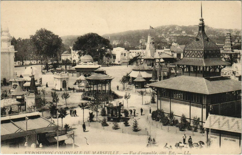 Carte postale ancienne Marseille Expo 12 Vue d'ensemble à Marseille