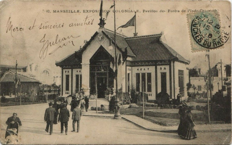 Carte postale ancienne Marseille Expo 10 Pavillon des Forets de l'Indo-Chine à Marseille