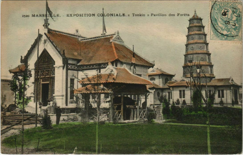 Carte postale ancienne Marseille Expo 2520 Pavillon des Forets à Marseille
