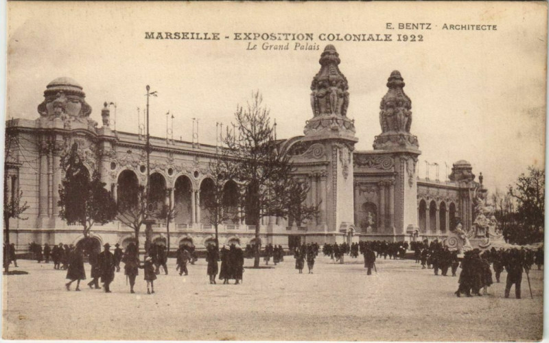 Carte postale ancienne Marseille Expo 1922 Le Grand Palais à Marseille