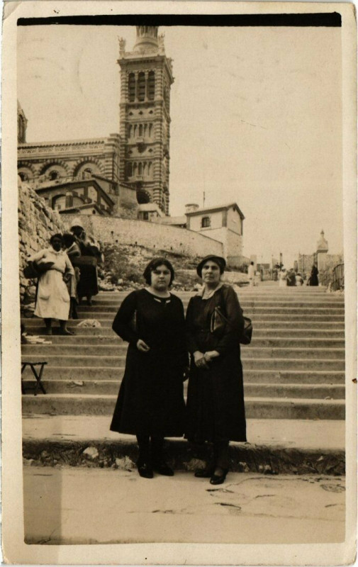 Carte postale ancienne Marseille - Notre Dame de la Garde carte photo à Marseille