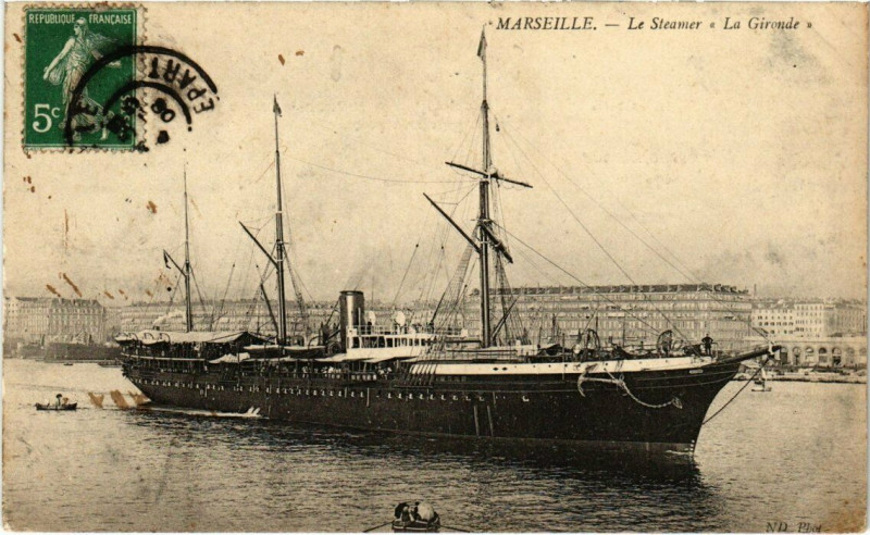 Carte postale ancienne Marseille - Le Steamer La Gironde à Marseille