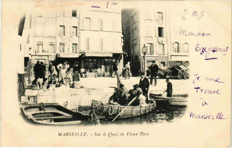 Carte postale ancienne Marseille - Sur le Quai du Vieux Port à Marseille