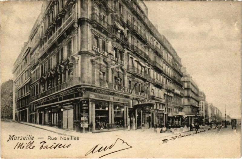 Carte postale ancienne Marseille - Rue Noailles à Marseille