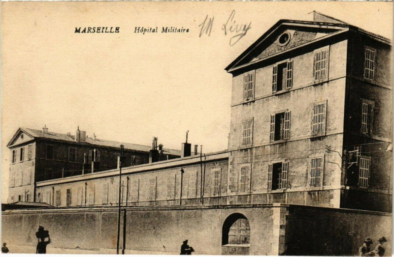Carte postale ancienne Marseille - Hopital Militaire à Marseille