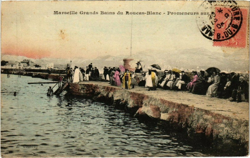 Carte postale ancienne Marseille - Grands Bains du Roucas-Blanc à Marseille