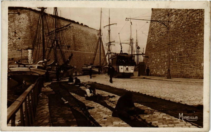 Carte postale ancienne Marseille - Quai de la Tourette à Marseille