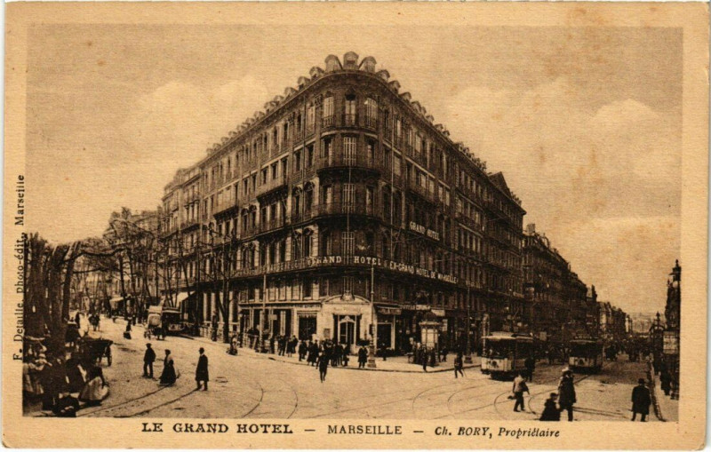 Carte postale ancienne Marseille - Le Grand Hotel à Marseille