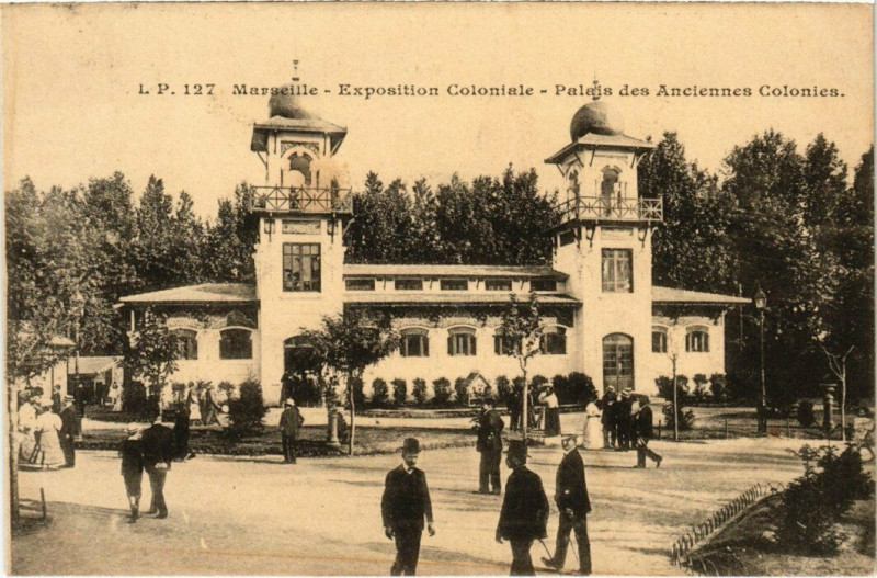 Carte postale ancienne Marseille Expo Coloniale Palais des Anciennes Colonies à Marseille