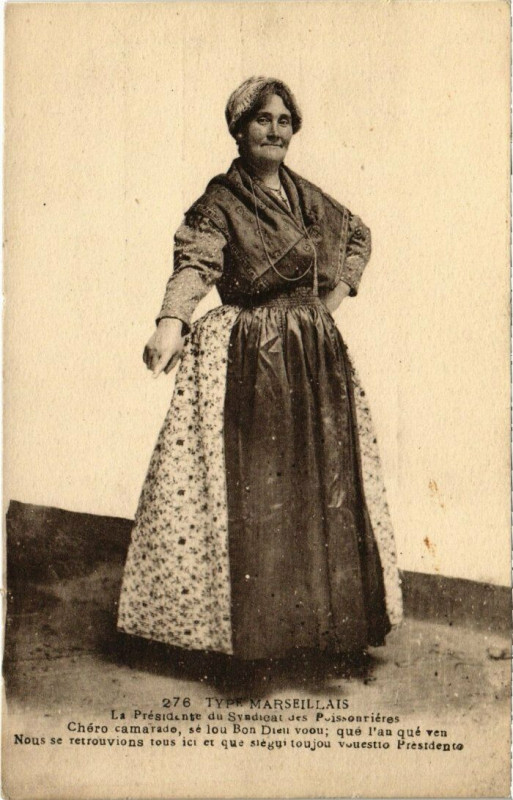Carte postale ancienne La Présidente du Syndicat des Poissonnières à Marseille
