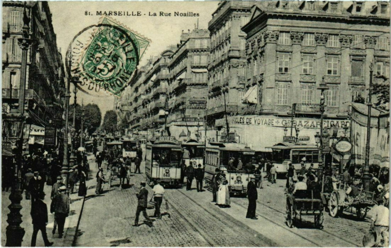 Carte postale ancienne Marseille La Rue Noailles à Marseille