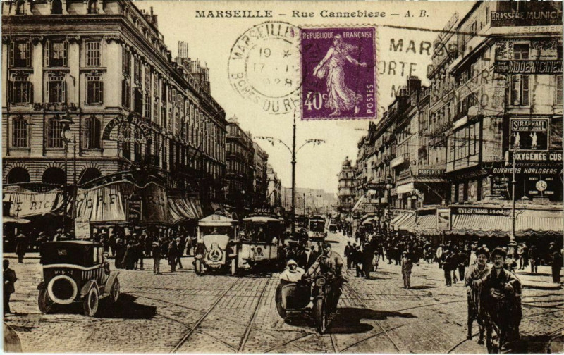 Carte postale ancienne Marseille Rue Cannebiere à Marseille