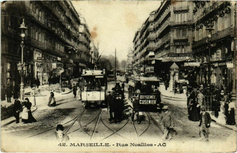 Carte postale ancienne Marseille Rue Noailles à Marseille