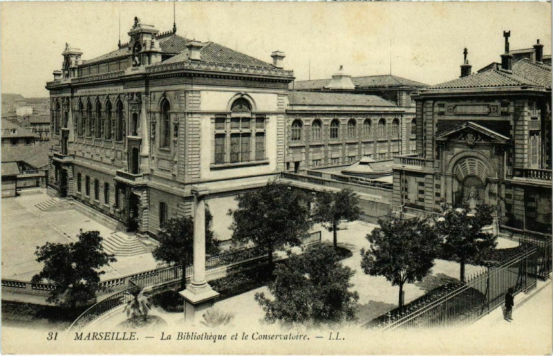 Carte postale ancienne Marseille La Bibliotheque et le Conservatoire à Marseille