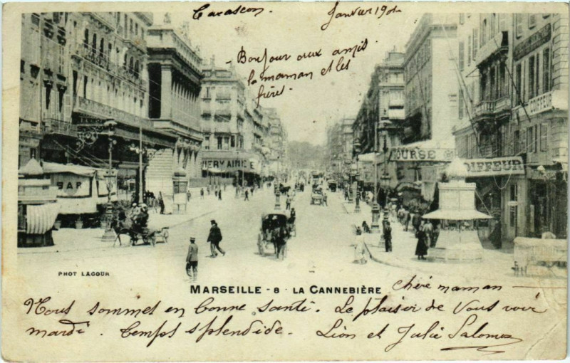 Carte postale ancienne Marseille La Cannebiere à Marseille