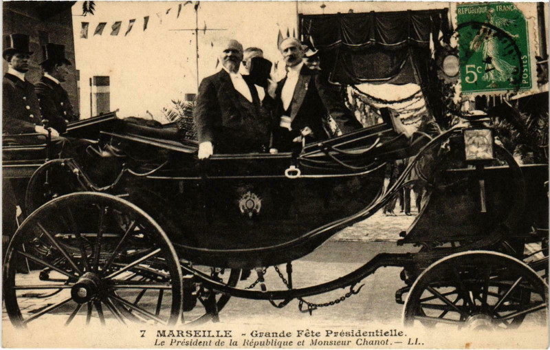 Carte postale ancienne Marseille - Grande Fete Presidentielle Le President à Marseille