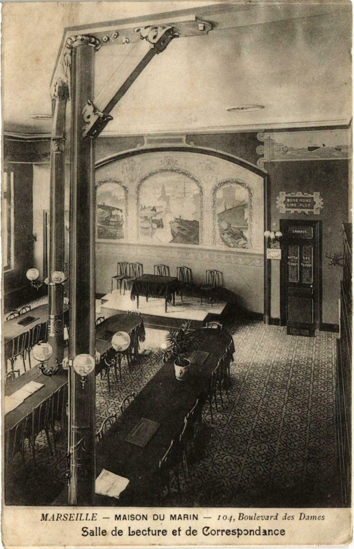 Carte postale ancienne Marseille - Maison du Marin, Salle de Lecture (mauvais etat) à Marseille