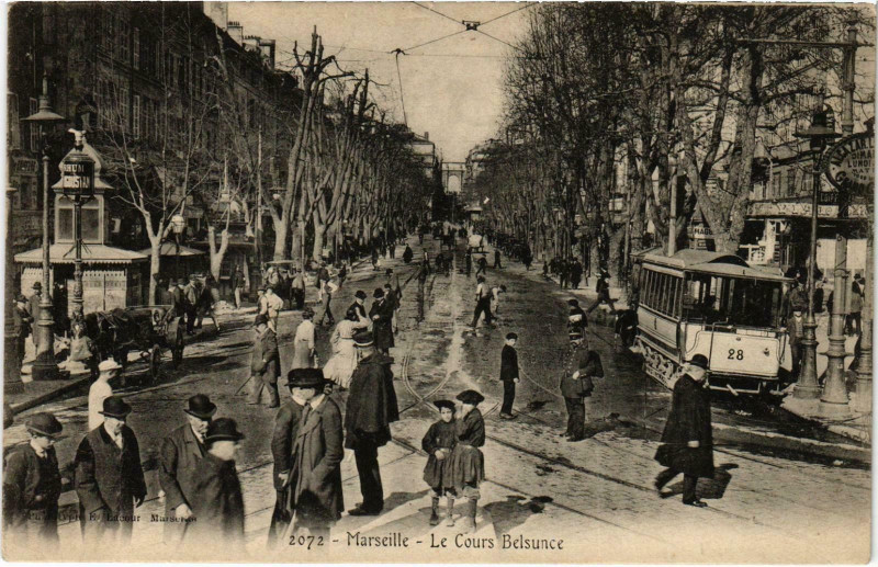 Carte postale ancienne Marseille - Le Cours Belsunce à Marseille