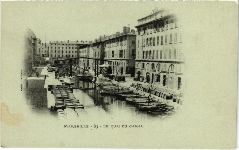 Carte postale ancienne Marseille - Le Quai du Canal à Marseille