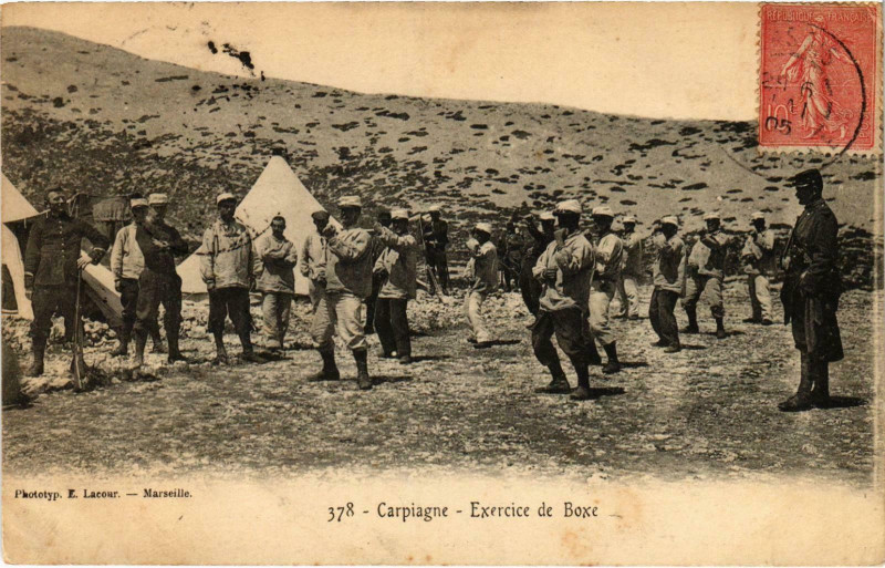 Carte postale ancienne Marseille - Carpiagne Exercice de Boxe à Marseille