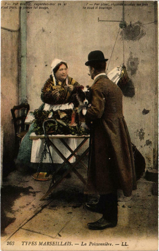 Carte postale ancienne Marseille - Types Marseillais La Poissoniere à Marseille