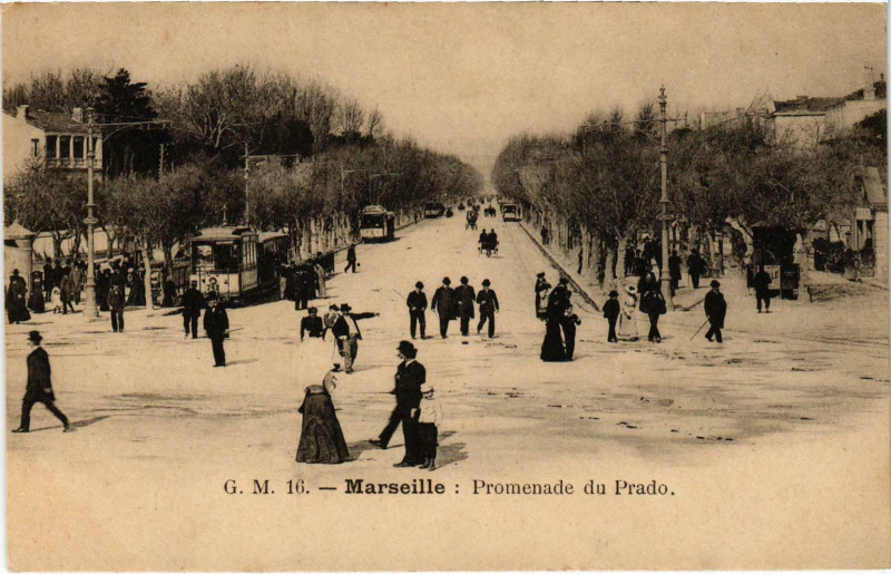 Carte postale ancienne Marseille - Promenade du Prado à Marseille
